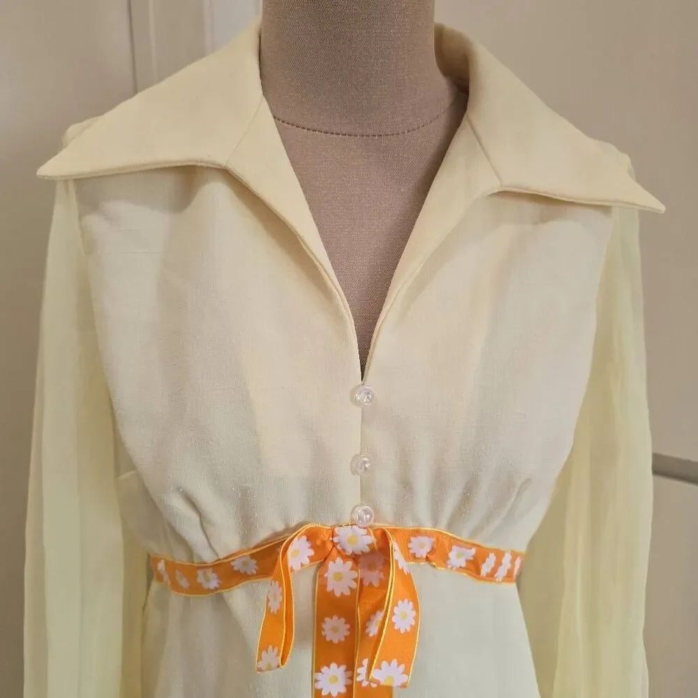 1970s Romantic/Bohemian Pale Yellow Maxi Dress/Orange Daisy Ribbon Trim, EUC, M